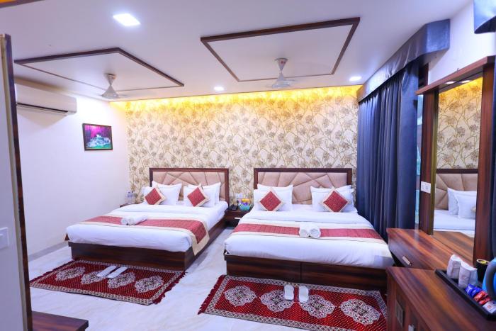crown hotel agra near taj mahal