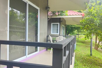 The Creek Resort,,3 star