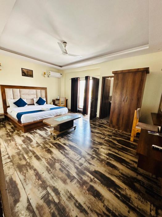 hotel royal orbit