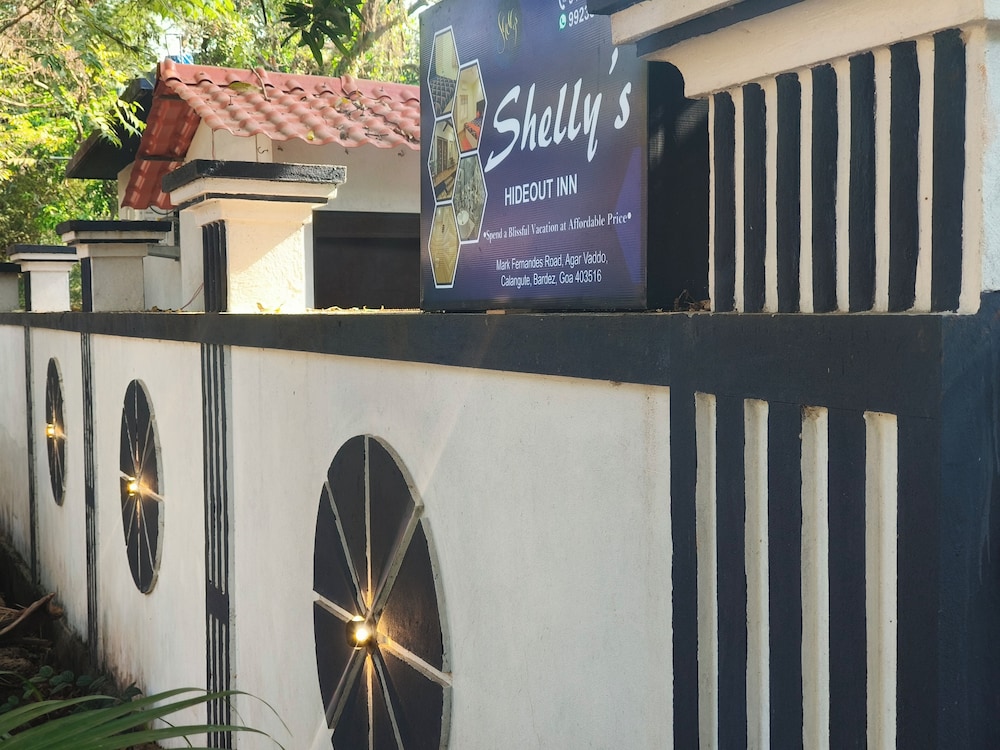shellys hideout inn