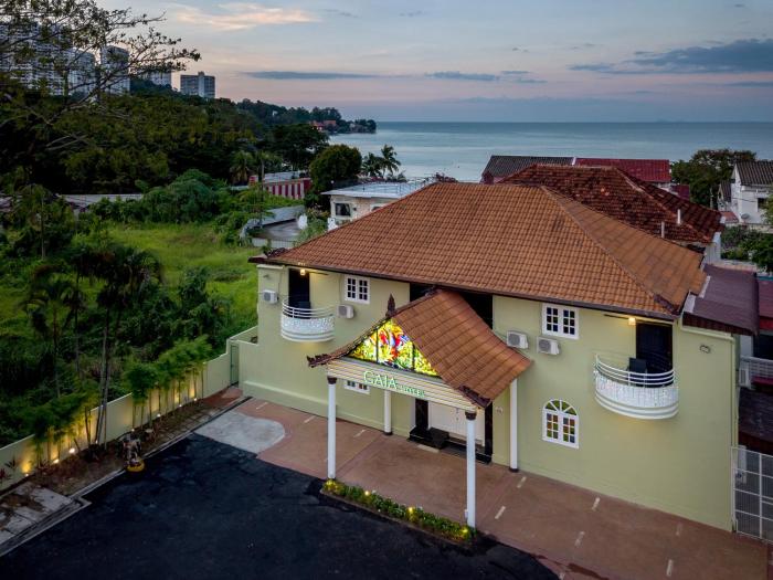 gaia hotel