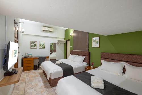 gaia hotel