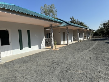 sunshine rest resort