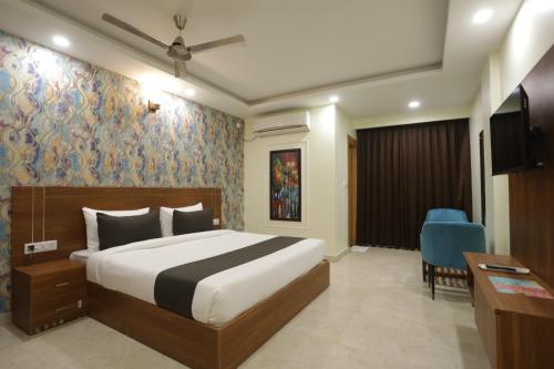 Hotel Jps Palm Inn,,4 star