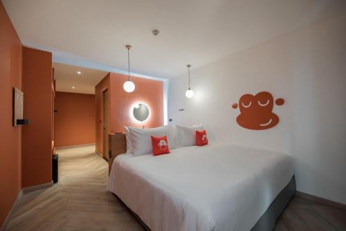 Blu Monkey Hub And Hotel Bangsaen,,4 star