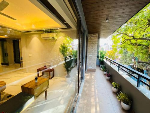 south ex residency near aiims delhi