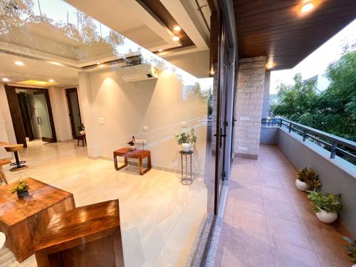 south ex residency near aiims delhi