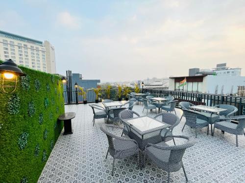 south ex residency near aiims delhi