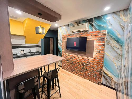 seeds hotel cheras maluri