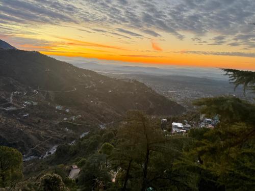 Himalayan Suite,,3 star