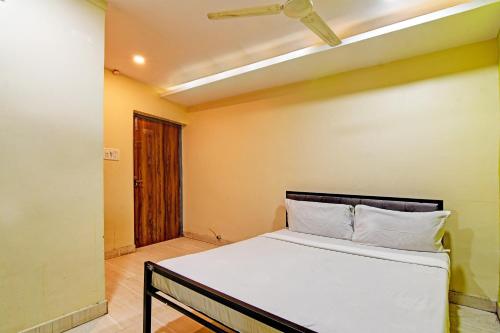 Hotel O Nandan,,4 star