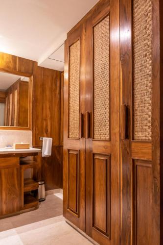 the shillong address