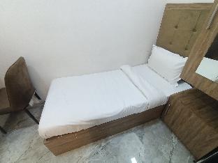 hotel beverly plaza us embassy bkc kurla west