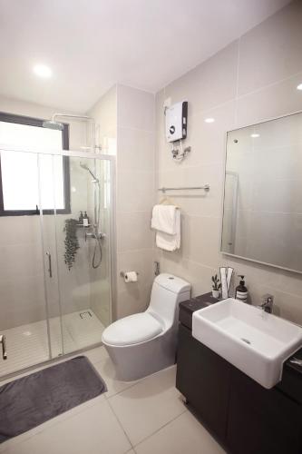 danga bay 3br secret lounge netflix dryer