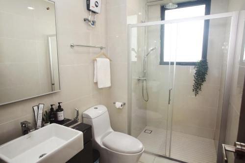 danga bay 3br secret lounge netflix dryer