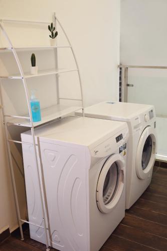 danga bay 3br secret lounge netflix dryer