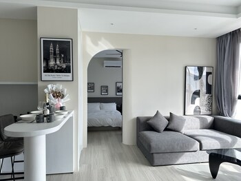 urban suites sea view georgetown penang