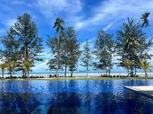 sematan roxy beach apartment