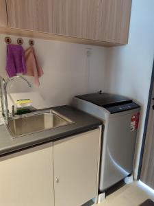 sematan roxy beach apartment