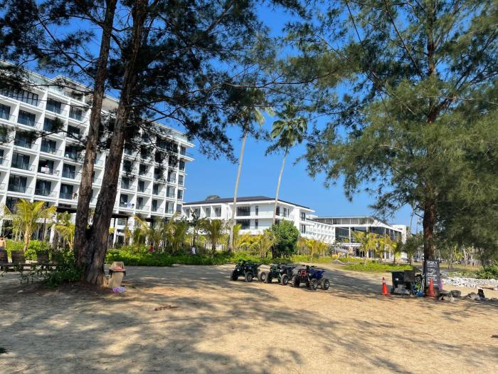 sematan roxy beach apartment