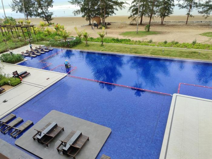 sematan roxy beach apartment