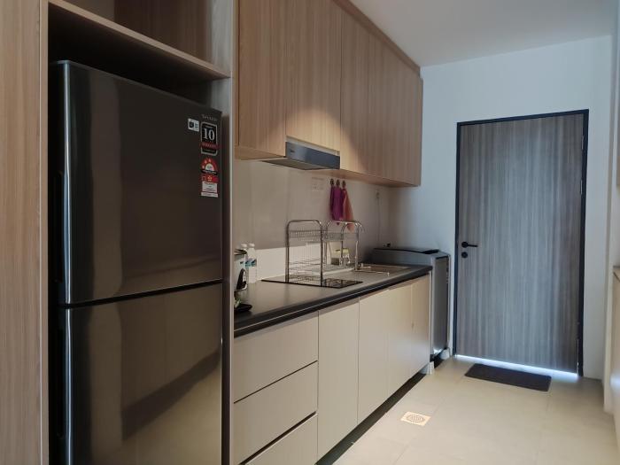 sematan roxy beach apartment