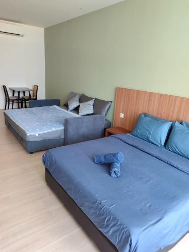 sematan roxy beach apartment