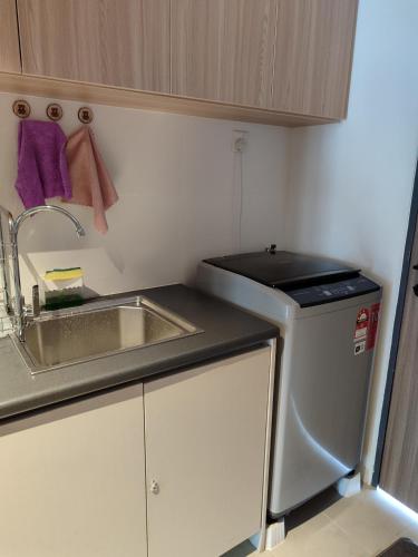 sematan roxy beach apartment