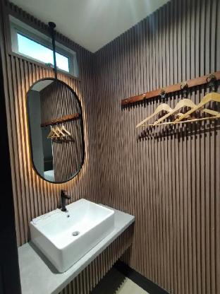 urban inn salak tinggi