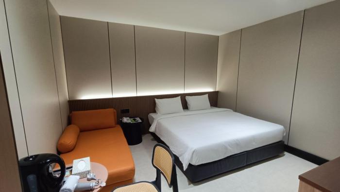 urban inn salak tinggi