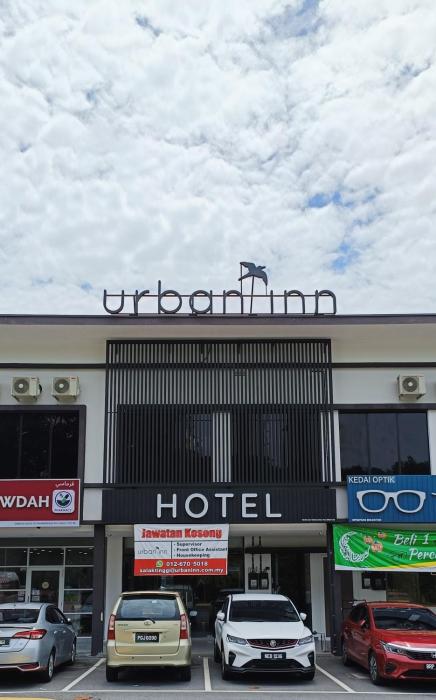 urban inn salak tinggi