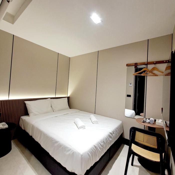 urban inn salak tinggi
