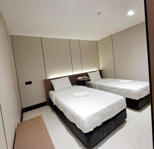 urban inn salak tinggi