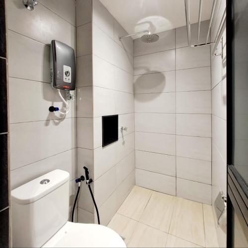 urban inn salak tinggi