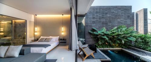rhy a private pool villa