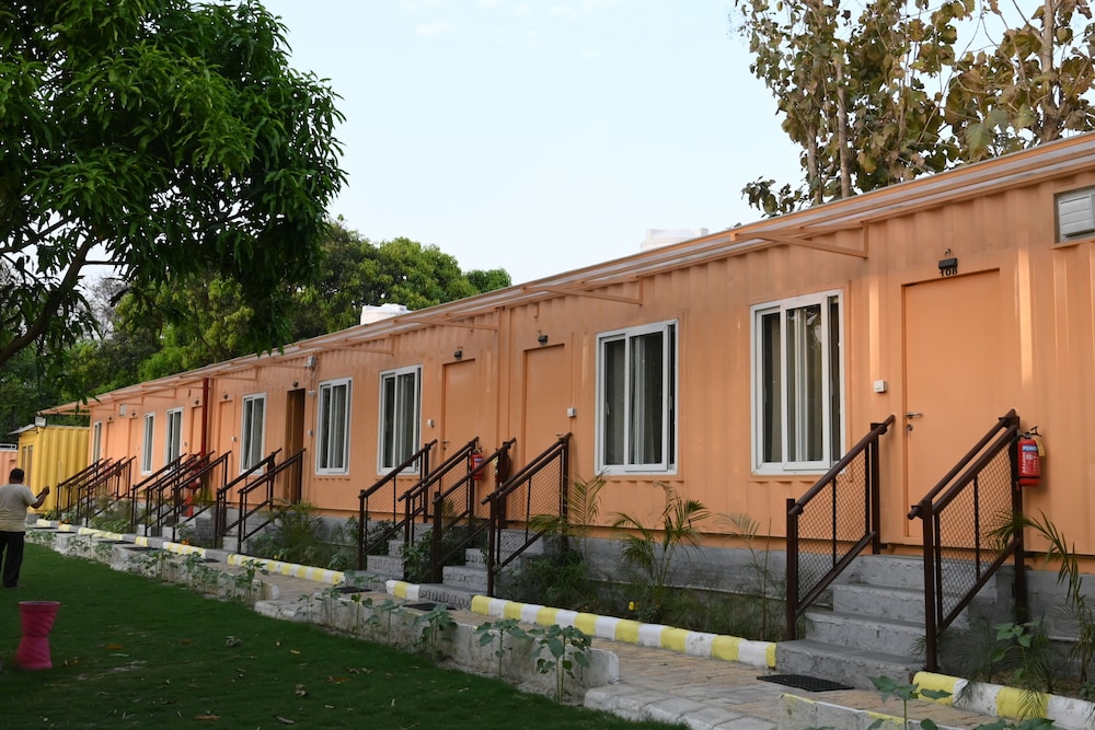 hotel divine ayodhya