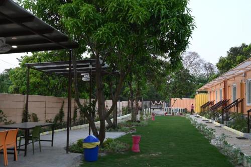 hotel divine ayodhya