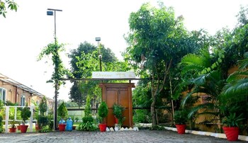 hotel divine ayodhya