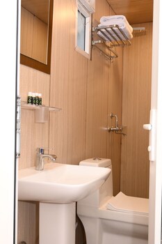 hotel divine ayodhya