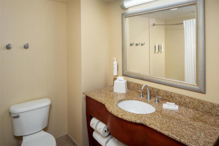 hampton inn and suites mystic