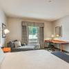 hampton inn and suites mystic