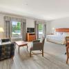 hampton inn and suites mystic