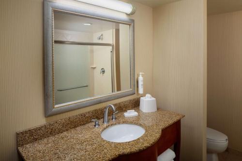 hampton inn and suites mystic