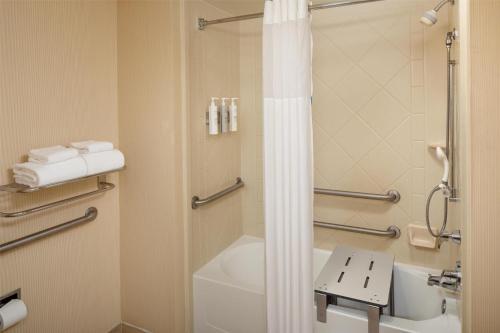 hampton inn and suites mystic