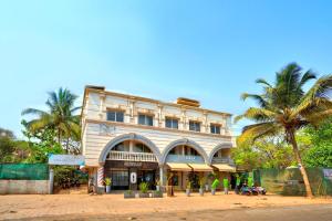 luxurious nirvana apartment 2bhk