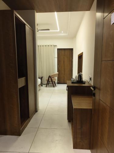 The Vrindhuts,,3 star