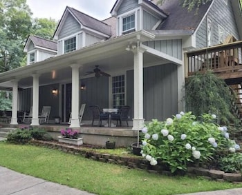 The Sage Cottage,97 Ward Mountain Rd,4 star