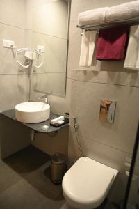 mango leaf lake resort