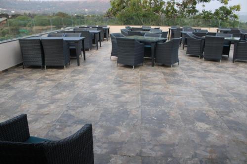 mango leaf lake resort