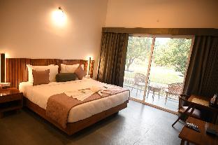 mango leaf lake resort